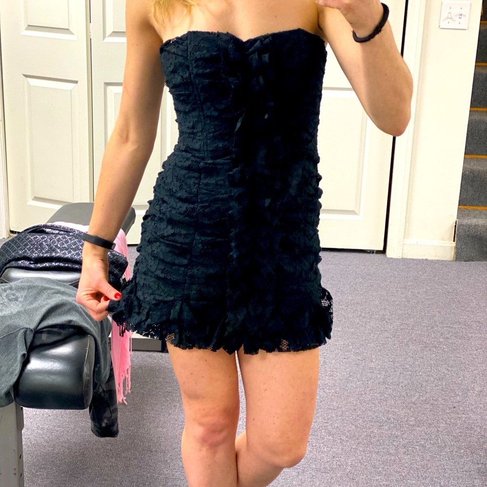 BB Dakota Ruffle Lace Cocktail Corset Strapless Dress